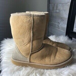 Ugg size 6 womens classic short beige taupe boots